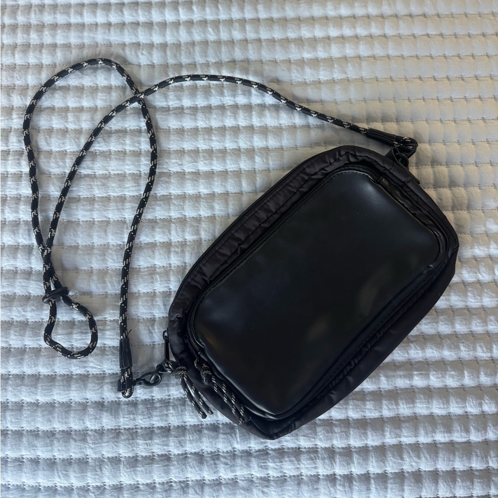 Thirty-One Black Crossbody Bag